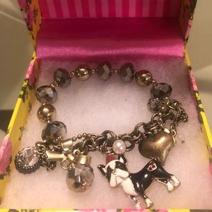 BJ Boston Xmas bracelet
